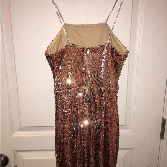 Prom dresses - Picture 6 of 8